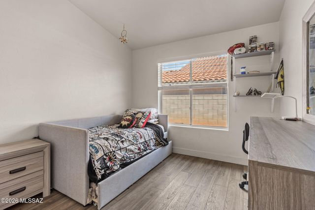 1898 N Hayden Drive, Tucson, AZ 85715