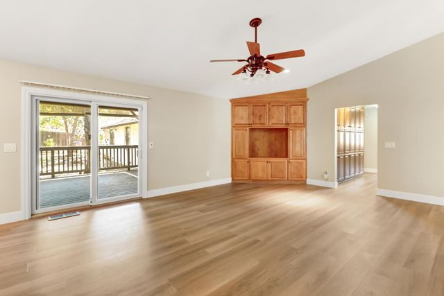 5945 Aspen Ct, Rocklin, CA 95677