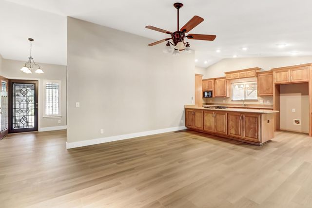 5945 Aspen Ct, Rocklin, CA 95677