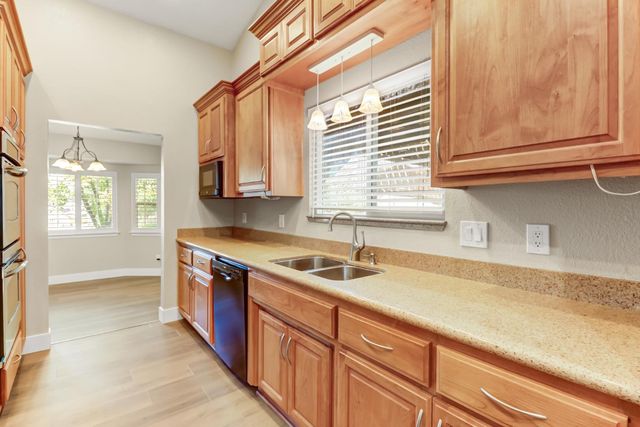 5945 Aspen Ct, Rocklin, CA 95677