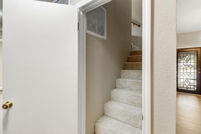 5945 Aspen Ct, Rocklin, CA 95677