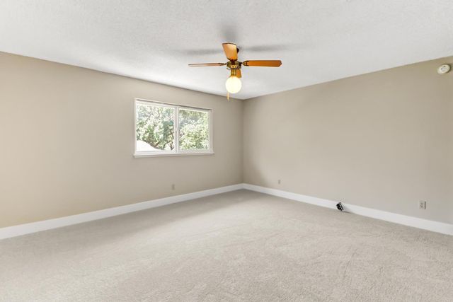 5945 Aspen Ct, Rocklin, CA 95677