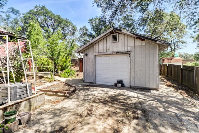 5945 Aspen Ct, Rocklin, CA 95677