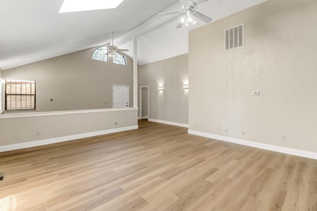 5945 Aspen Ct, Rocklin, CA 95677