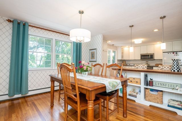 29 Doncaster Circle, Lynnfield, MA 01940