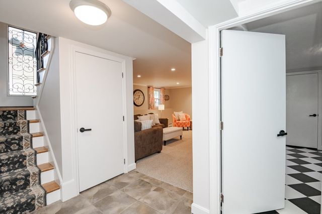 29 Doncaster Circle, Lynnfield, MA 01940