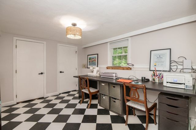 29 Doncaster Circle, Lynnfield, MA 01940