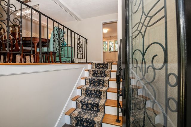 29 Doncaster Circle, Lynnfield, MA 01940