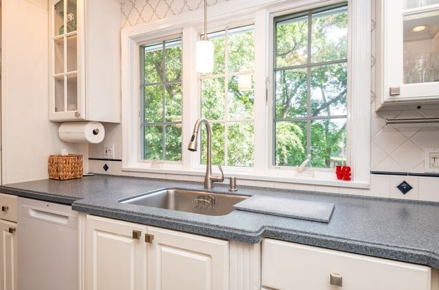 29 Doncaster Circle, Lynnfield, MA 01940