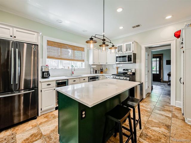 415 Meridan Street, Dearborn, MI 48124