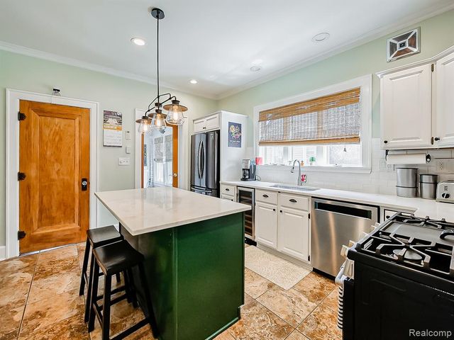 415 Meridan Street, Dearborn, MI 48124