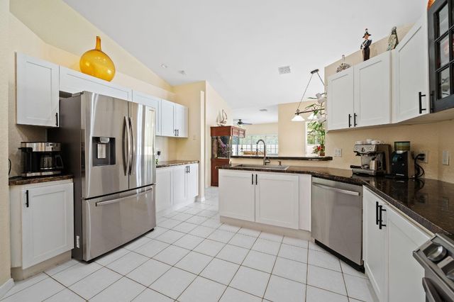 4080 NW 83rd Lane, Coral Springs, FL 33065