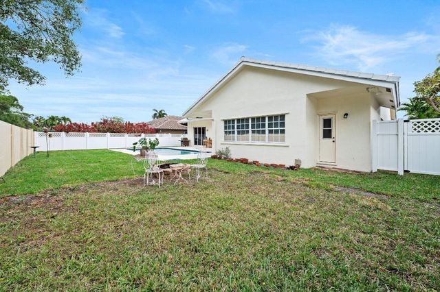4080 NW 83rd Lane, Coral Springs, FL 33065