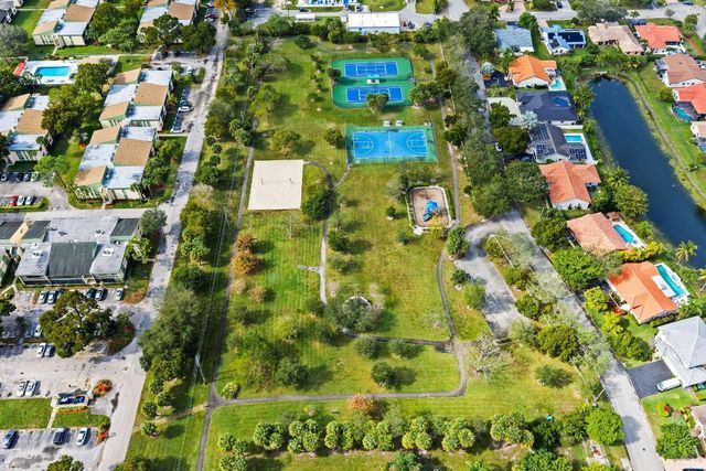 4080 NW 83rd Lane, Coral Springs, FL 33065