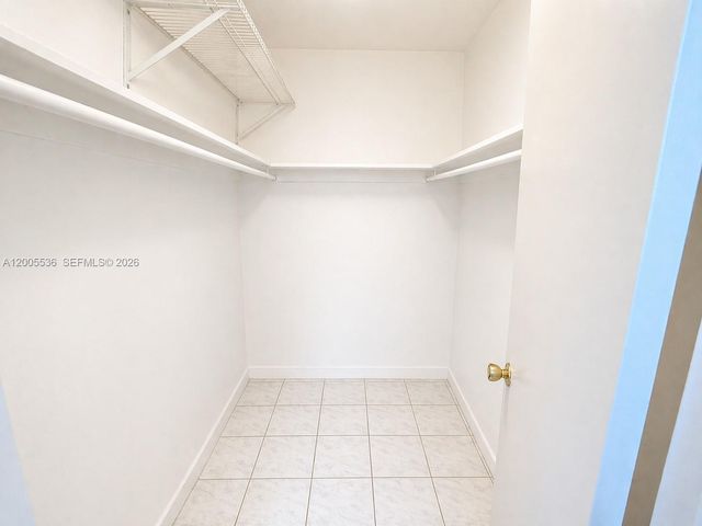 16701 NE 13th Ave 102, Miami, FL 33162