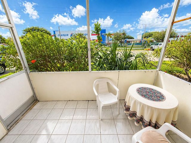 16701 NE 13th Ave 102, Miami, FL 33162