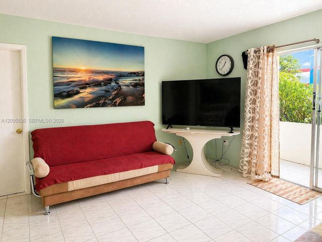 16701 NE 13th Ave 102, Miami, FL 33162