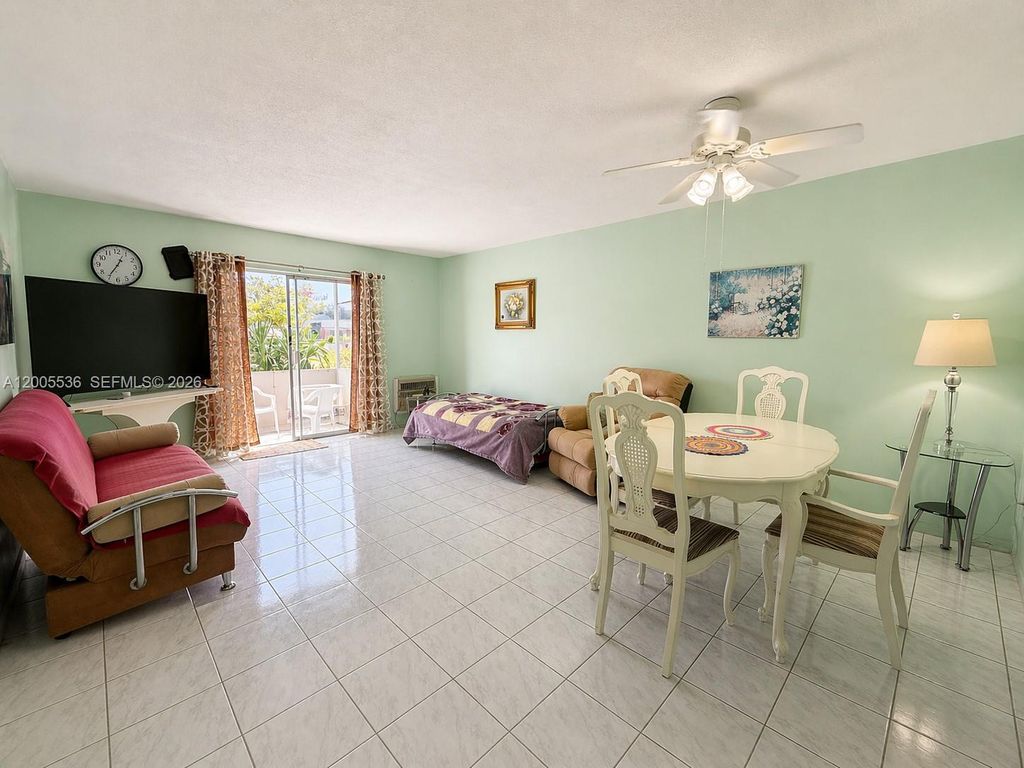 16701 NE 13th Ave 102, Miami, FL 33162