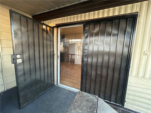 1045 N Azusa Ave. SPC 50, Covina, CA 91722