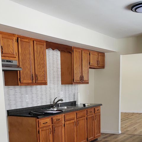 384 Lahonda Drive, Valparaiso, IN 46385