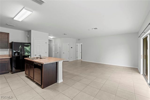 2709 Loreto CT, Cape Coral, FL 33909