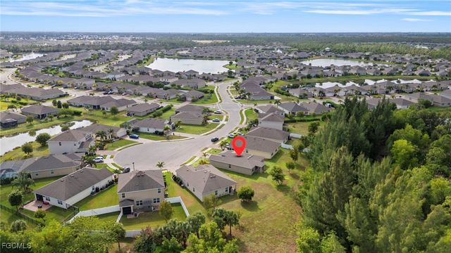 2709 Loreto CT, Cape Coral, FL 33909