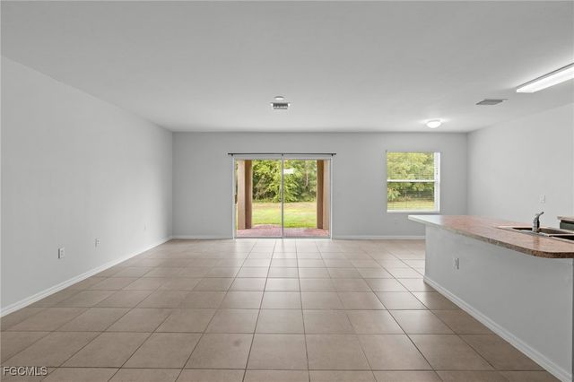 2709 Loreto CT, Cape Coral, FL 33909