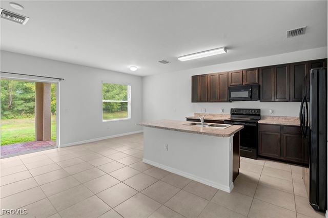 2709 Loreto CT, Cape Coral, FL 33909