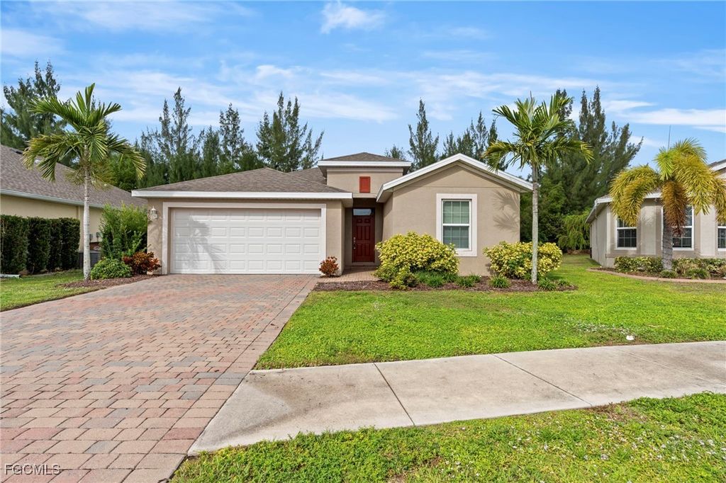 2709 Loreto CT, Cape Coral, FL 33909