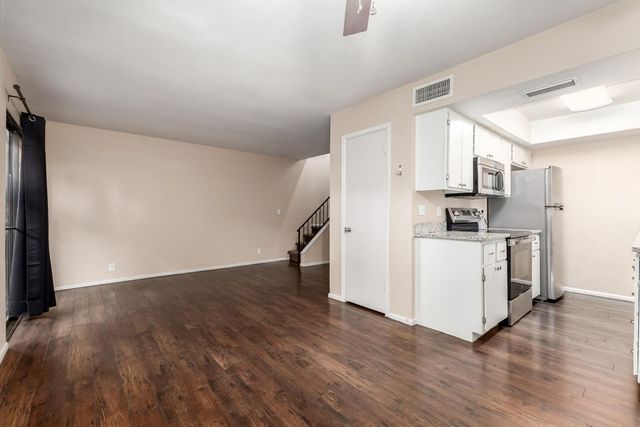 286 W Palomino Drive Unit 107, Chandler, AZ 85225