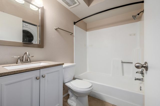 286 W Palomino Drive Unit 107, Chandler, AZ 85225