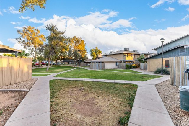 286 W Palomino Drive Unit 107, Chandler, AZ 85225