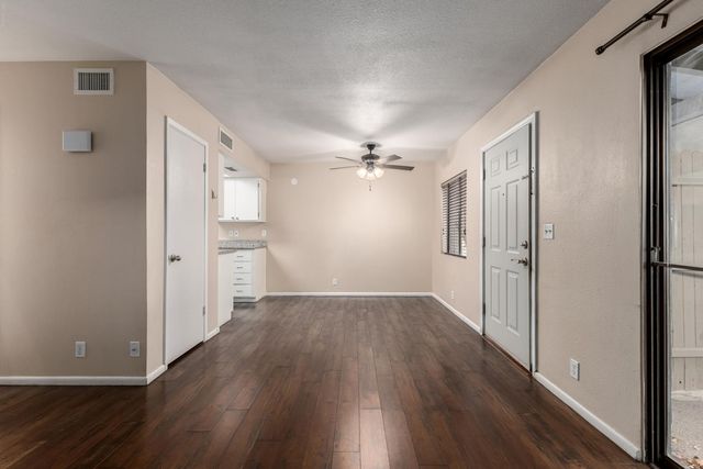 286 W Palomino Drive Unit 107, Chandler, AZ 85225