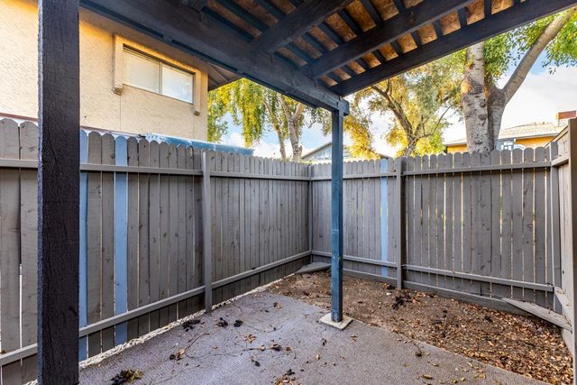 286 W Palomino Drive Unit 107, Chandler, AZ 85225