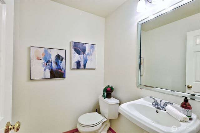 17523 Maple Hill Avenue NE, Poulsbo, WA 98370