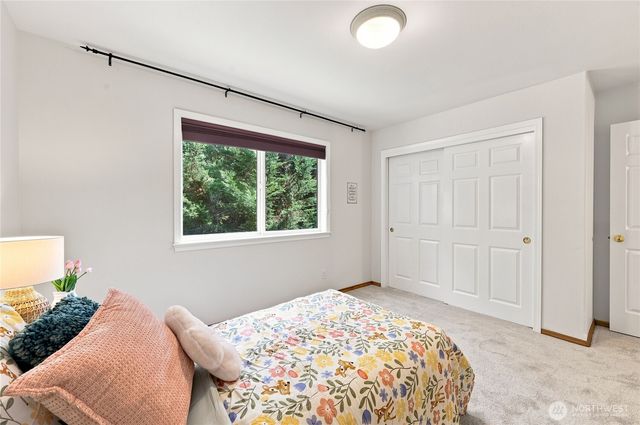 17523 Maple Hill Avenue NE, Poulsbo, WA 98370