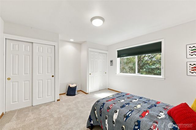 17523 Maple Hill Avenue NE, Poulsbo, WA 98370
