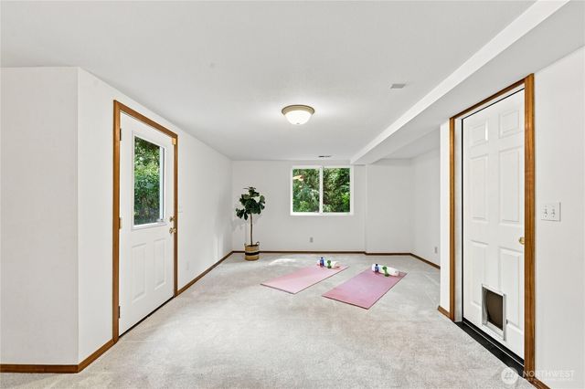 17523 Maple Hill Avenue NE, Poulsbo, WA 98370