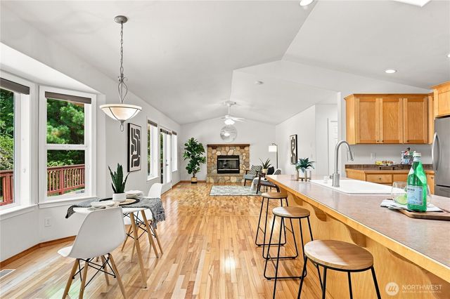 17523 Maple Hill Avenue NE, Poulsbo, WA 98370