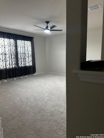 10623 MEXIA, San Antonio, TX 78252