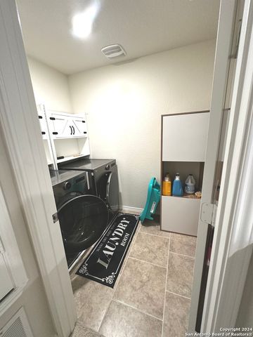 10623 MEXIA, San Antonio, TX 78252