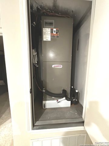 10623 MEXIA, San Antonio, TX 78252