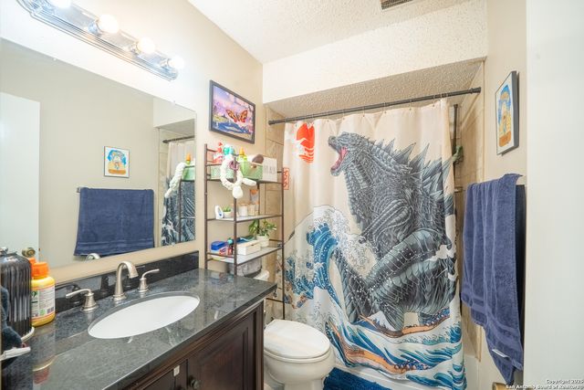 6405 Honey Hill, San Antonio, TX 78229