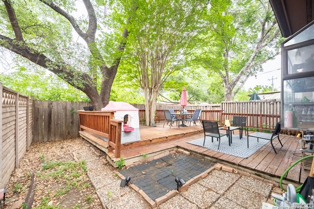 6405 Honey Hill, San Antonio, TX 78229