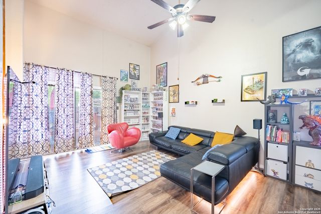 6405 Honey Hill, San Antonio, TX 78229