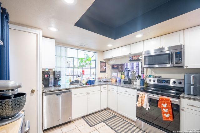 6405 Honey Hill, San Antonio, TX 78229