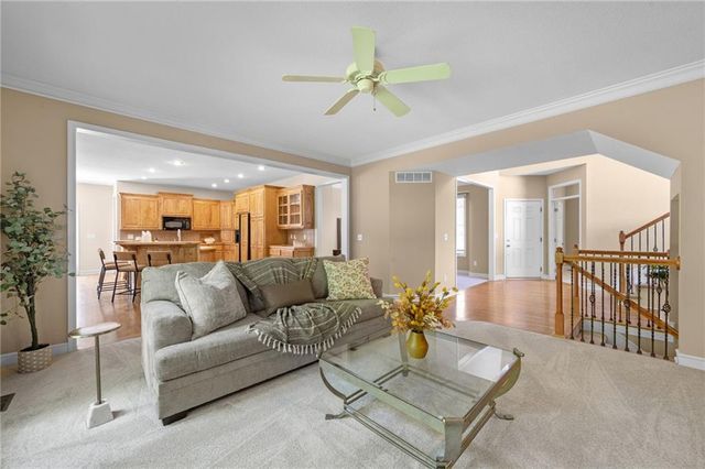 15015 W 74 Street, Shawnee, KS 66216