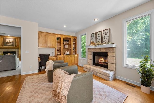 15015 W 74 Street, Shawnee, KS 66216