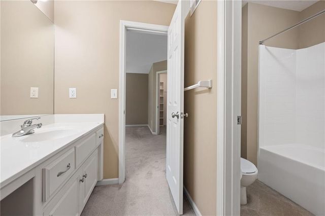 15015 W 74 Street, Shawnee, KS 66216