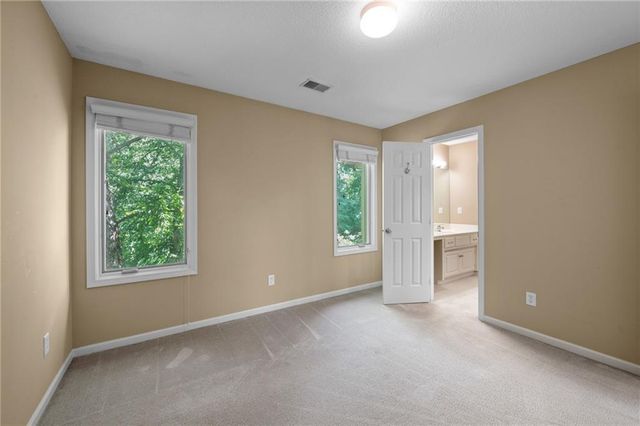 15015 W 74 Street, Shawnee, KS 66216